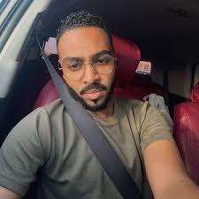 Moe Osman (@moeosmannn)