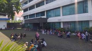 Guru paud di luksemburg maksimal akan menerima gaji rp139,53 juta per bulan. Py7v Jsrdeq9jm