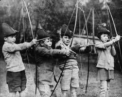 Cecilia, ad esempio, moglie del granduca di assia muore insieme al marito, ai due figli ed alla suocera in un incidente aereo. Prince Philip S Childhood Photos Of Young Prince Philip Duke Of Edinburgh