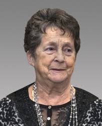 Mme Françoise St-Arneault