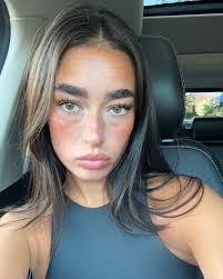 Jerri Potts's Instagram, Twitter & Facebook