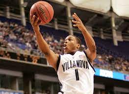 He decided to attend villanova and play his college basketball for the villanova wildcats. Philly S Kyle Lowry Signs 48 Million Contract Fast Philly Sports