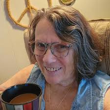 Everyone have a good holiday. We work hard let's play hard🎩