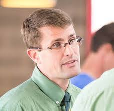 Bruce Nutter's Instagram, Twitter & Facebook