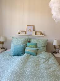 Roombeez » einrichtungsideen für dein schlafzimmer möbel & deko schlafzimmer beleuchten farben tipps für mehr gemütlichkeit viele bilder & diys. Schlafzimmer In Turkis Mint Couch