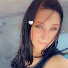 Amber Gates (amberlgates)