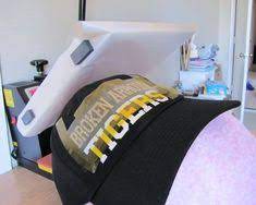 How To Heat Press A Hat No Special Attachment Needed Silhouette Htv Tutorial Silhouette School Silhouette School Blog Silhouette Vinyl