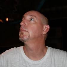 Darryl Maloney's Instagram, Twitter & Facebook