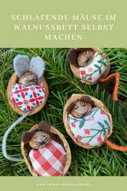 Schlafende Mause Im Walnussbett Selbst Machen Fensterdeko Weihnachten Basteln Basteln Weihnachten Basteln Herbst