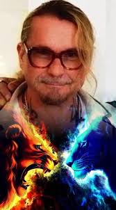 Standing ovation for this creative man