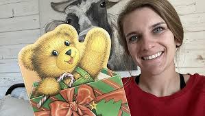 Amazon.com: Corduroy's Merry Christmas Shaped Board Book: 9780670035793:  Freeman, Don, McCue, Lisa: Libros