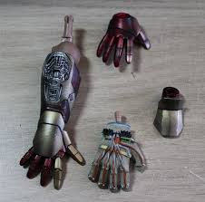 Learn how to make your own iron man inspired armor in this easy to follow gauntlet tutorial. Avengers Samtfell S Blog