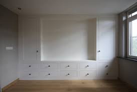 ingemaakte kast wand tv meubel inbouwkasten slaapkamer wandkast huis interieur