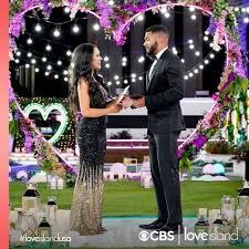 Jelyforever Posted On Instagram You Are My Ride Or Die The Bonnie To My Clyde Cely I Love You Jelyfor In 2020 Love Island Season 2 My Ride Or Die The Bonnie
