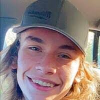 Lessie Dickson's Instagram, Twitter & Facebook