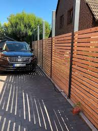 Mitpflanzkasten und rankhilfe für deine pflanzen. Fertigen Gartenzaun Kaufen Oder Zaun Selber Bauen Lassen
