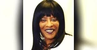 Henry Kearse's Instagram, Twitter & Facebook