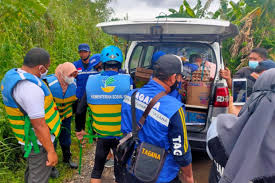 Kerajaan negeri menjangka masalah banjir kilat yang sering berlaku di taman perumahan wadi imam dekat sini dapat diselesaikan tidak lama. Pemkab Gowa Cari Solusi Jangka Panjang Selesaikan Masalah Banjir