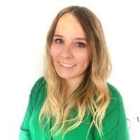 Kelly Drewry's Instagram, Twitter & Facebook