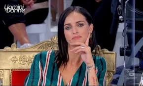 Notizie, foto e video su uomini e donne, tutti gli aggiornamenti il messaggero. Uomini E Donne Oggi Un Tatuaggio Speciale Il Triangolo Protagonista
