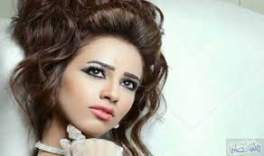رنا سماحة حزينة لاتهامها بتقليد المطربة بساندي Celebrities Celebrity News Nose Ring