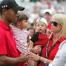 His son charlie axel was born about 20 months after sam. Tiger Woods With His Daughter Sam Alexis Woods And Son Charlie Axel Woods And Wife Elin Nordegren The Couple Got Divorced In 2010