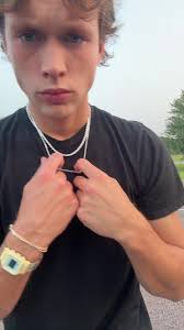 Moses (@moses.kaebel)’s videos with Ride At Dawn