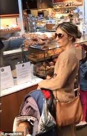 Identity Of Bagel Karen Filmed During Racist Tirade At Queens Cashier Revealed Daily Mail Online