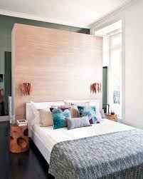 Kreative Einrichtungsidee Fur Kleine Schlafzimmer Mit Diy Begehbarem Kleiderschrank Und Wandverkleidung Mit Raumhohen Spiegeln Wohnen Wohnung Zimmer