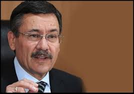 Belediye bürokratı önce alışveriş yapmış sonra rüşvetini almış