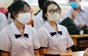 Với công thức tổng điểm trung bình cả năm lớp 9 của môn văn, toán, ngoại ngữ, có 1.933 thí sinh đạt điểm xét tuyển dưới 15, tức trung bình mỗi môn dưới 5. Ninh Binh Xac Ä'á»‹nh Ngay Cong Bá»' Ä'iá»ƒm Thi Tuyá»ƒn Sinh Lá»›p 10 Thpt