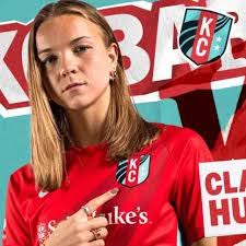 Claire Hutton's Instagram, Twitter & Facebook