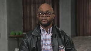Former minneapolis police officer derek chauvin's wife is asking for the couple's two homes in their divorce and could walk away with them if he doesn't contest her request. Od5wcp1 Jpf Im