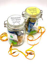 Selbstgemachte geschenke, geschenkideen, diy anleitungen, crafts und upcycling ideen. Diy Idee Fur Ein Einfaches Gastgeschenk Oder Silvester Mitbringsel