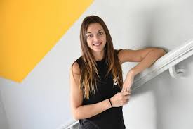 Yet at 20, the frenchwoman seemed to be there first to learn. Manon Brunet Depuis Le Temps Que J Attendais Ca L Equipe