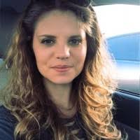 600+ profilů „Basinski“