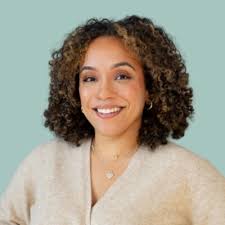 🌟 Meet Enna Jimenez , a Latina Influential Leader, Published Author &  Speaker, and Business Transformation Leader at IDEMIA.