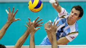 Argentina debutó con un triunfo ante el último campeón. Argentina Cayo Contra Italia Por El Mundial De Voley Voxpopuli Tu Voz Es Noticia