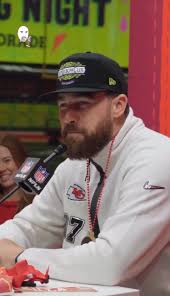 Taylor's boyfriend giving a shout out to Zach Collaros and the Big Red !