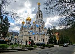 Strahlende kristallgläser zeugen noch heute von der kaiserlichen kultur. Prachtige Orthodoxe Kirche Pravoslavny Kostel Svateho Petra A Pavla Karlsbad Reisebewertungen Tripadvisor