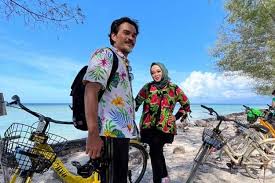 Steven & coconut treez terakhir kali merilis album berjudul good atmosphere pada tahun 2008. Beri Tanda Untuk Teddy Syah Rina Gunawan Sampai Jannah Bersamamu