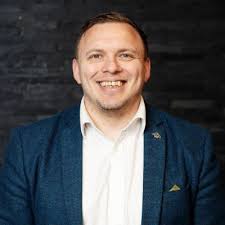 Super excited (and scared) to be sharing my little journey along side two  other amazing women at Fierce Femmes! Paris Collingbourne Holly Griffin