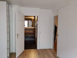 En Video Un Appartement Boulonnais Renove En Seulement 3 Mois En 2020 Appartement Boulogne Billancourt Appartement Loft Appartement