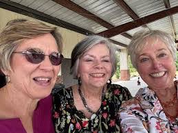 Margie Painter's Instagram, Twitter & Facebook