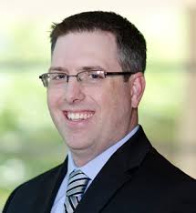 Record-Breaking Elevated Pedestrian Walkway Hoisted Into Place