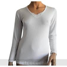 Sur les étagères des magasins russes peuvent être trouvés pendant cinq ans. Lot De 2 Maillots De Corps Femme Coton 100 Sous Vetements Chauds Chemises Americaines Confort Qualite 2 Manches Longues Cdiscount Pret A Porter