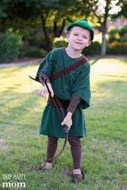 Robin hood costume by dimalinch on deviantart. Diy Family Robin Hood Costumes Snap Happy Mom