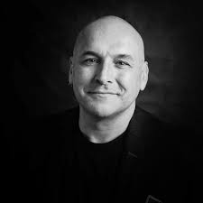 Lisardo Guarinos added a new photo.