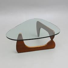 Isamu noguchi's famous coffee table has amassed new popularity on pinterest and instagram, but it's more than just a pretty accent. Coffee Table By Isamu Noguchi Noguchi Table Furniture Tables Auctionet