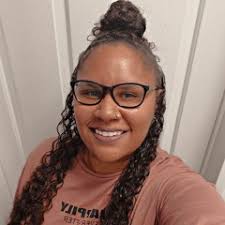 Stream Tamara Mclean music